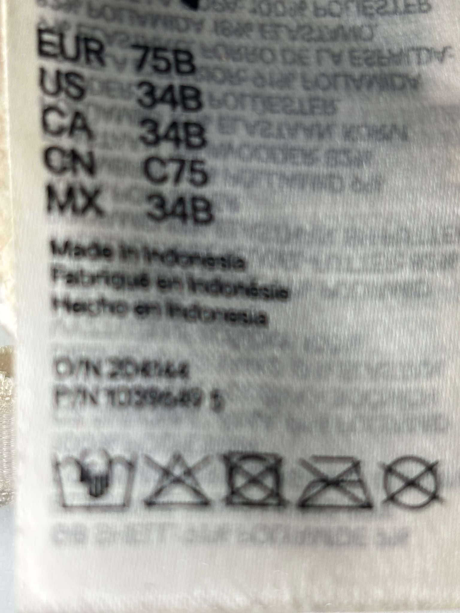 Weißer BH 75B – schlicht & normal